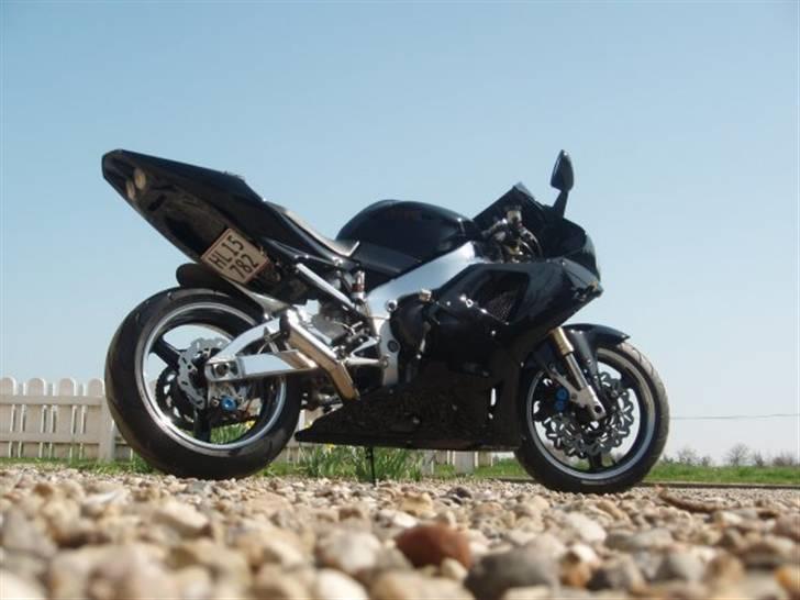 Yamaha r1  billede 17