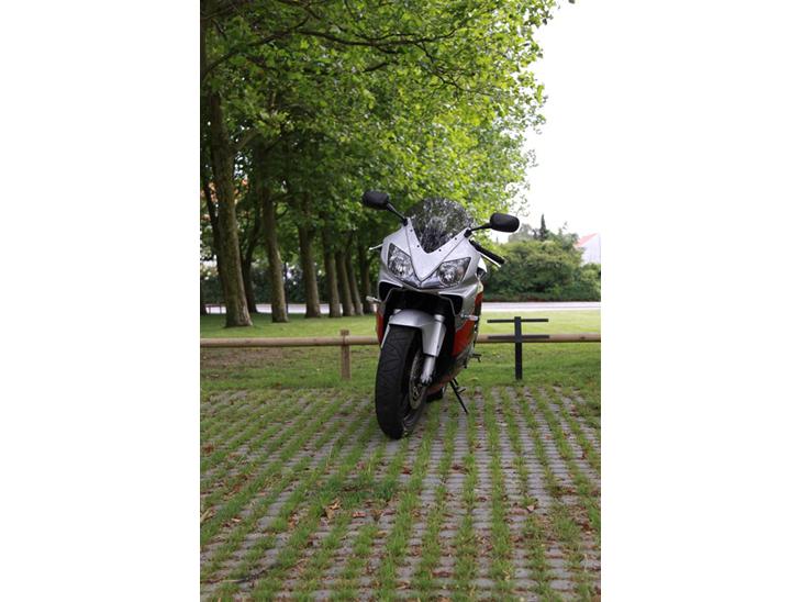 {{currentPhoto.altText}} billede {{currentPhoto.number}}