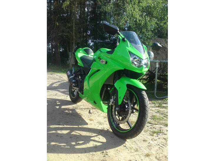 Kawasaki Ninja 250 R billede 1
