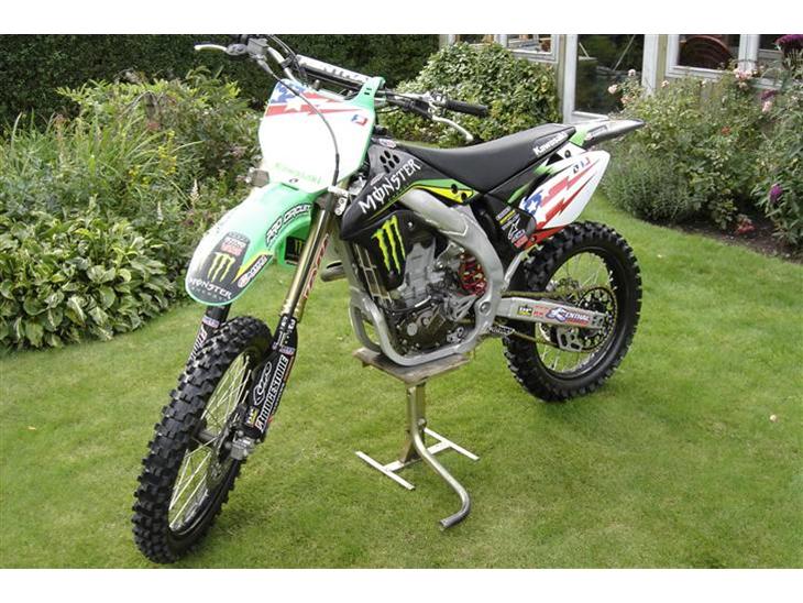 {{currentPhoto.altText}} billede {{currentPhoto.number}}