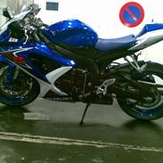 Suzuki GSX R-600