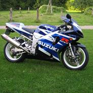 Suzuki gsxr 750