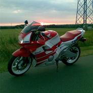 Honda cbr 600 F2