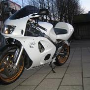 Suzuki gsx-r