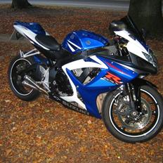 Suzuki gsxr 750
