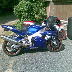 Yamaha yzf R1
