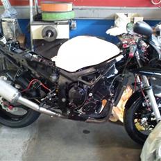 Yamaha YZF R6 RJ03