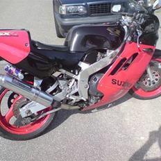Suzuki GSXR-400R