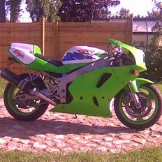 Kawasaki zxr750 l