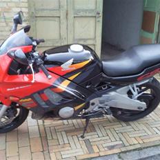 Honda cbr 600 f3