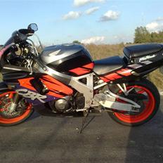 Honda cbr 900 RR