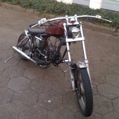 Regal Raptor 125 custom chopper