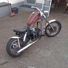 Regal Raptor 125 custom chopper