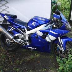 Yamaha Yzf R1 - SOLGT!