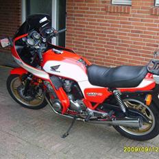 Honda CB900 F2b Bol d'or