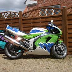 Kawasaki ZXR750