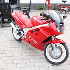 Honda VFR750