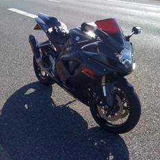 Suzuki gsxr 600 k7 solgt