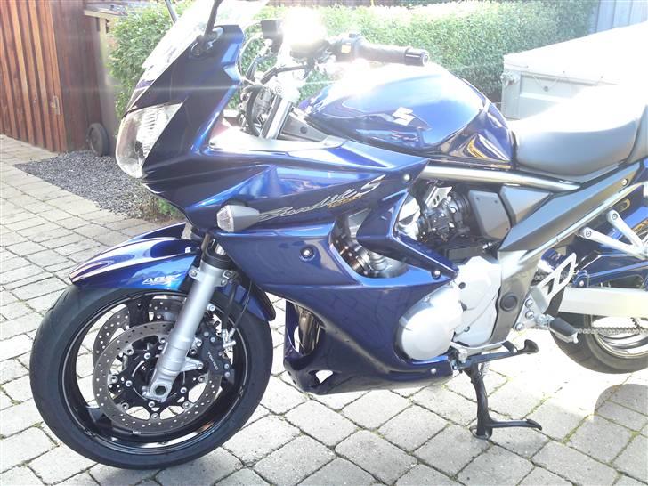 Suzuki GSF1250SA - Så er banditten ved at være færdig... Nu med underkåbe.... billede 15