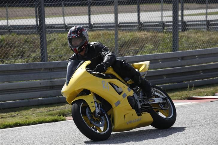 Yamaha R1  (solgt) billede 11