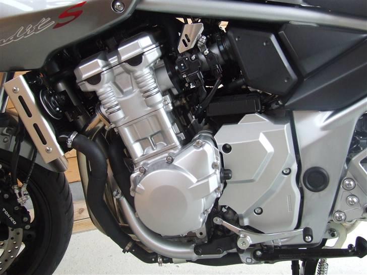 Suzuki GSF650S (Solgt) billede 2