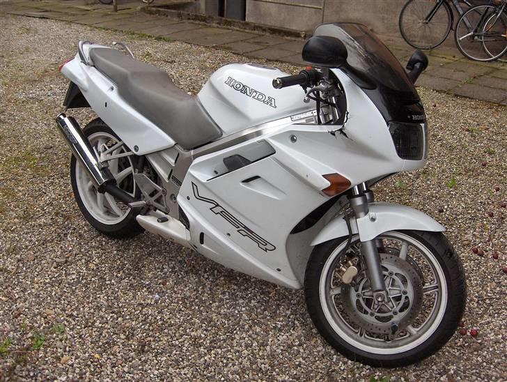 Honda vfr rc36 SOLGT billede 5