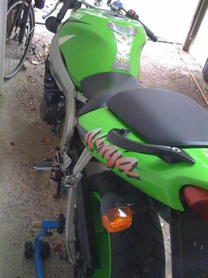 Kawasaki ZX6R billede 6