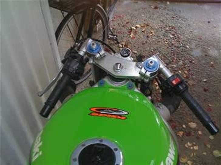 Kawasaki ZX6R billede 7