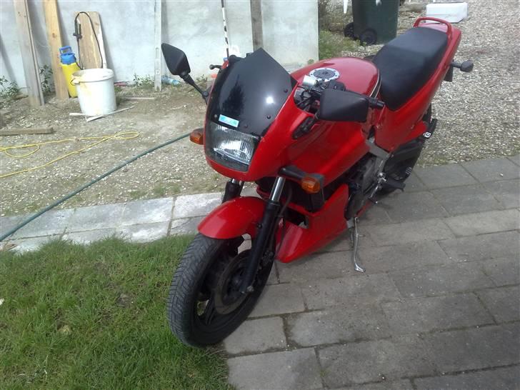 Kawasaki Gpz 500 s Stjålet billede 1