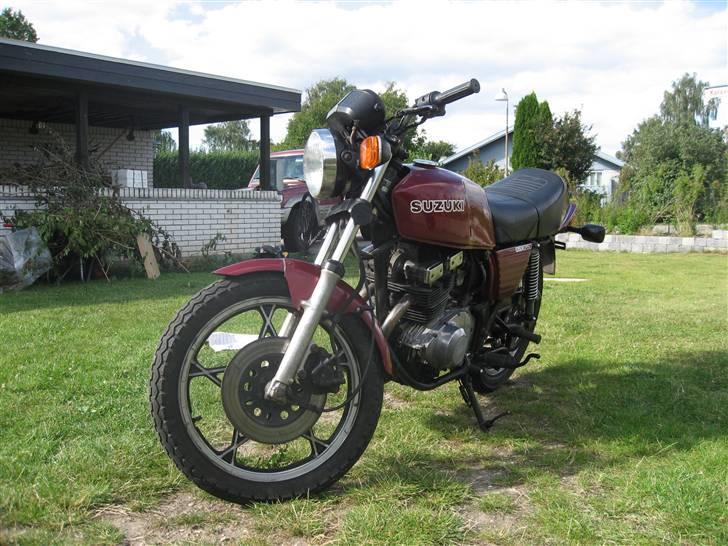 Suzuki gsx 250 billede 1