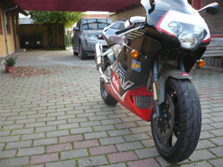 Aprilia RSV MILLE *SOLGT* billede 4