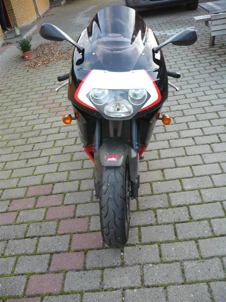 Aprilia RSV MILLE *SOLGT* billede 10