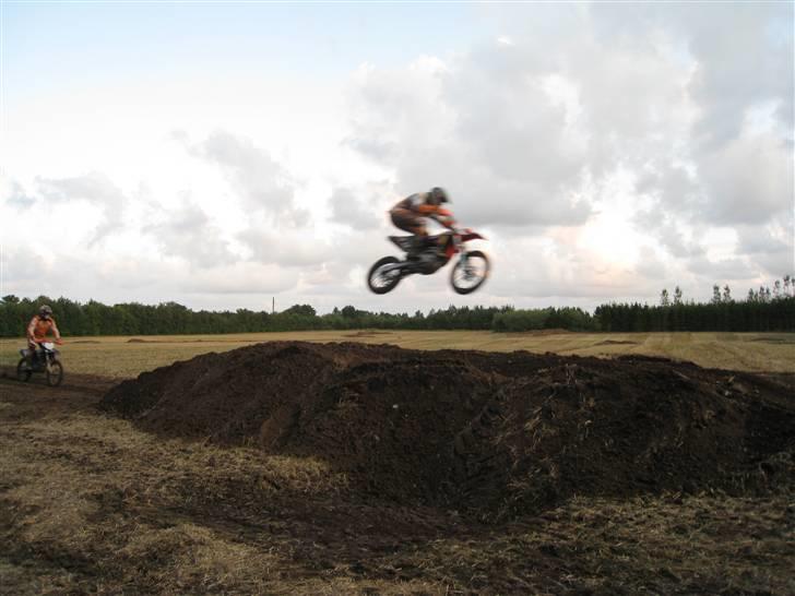 KTM SX-F 450 - træning hjemme billede 16