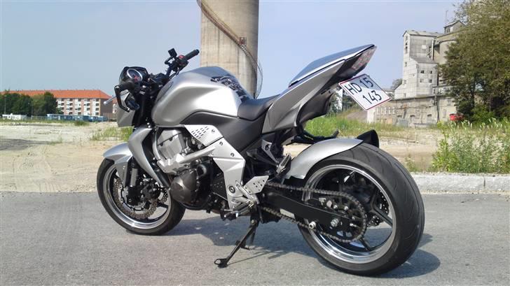 Kawasaki z750 ABS TILSALG - det blev det enlige resultat efter mit vinter projekt billede 1