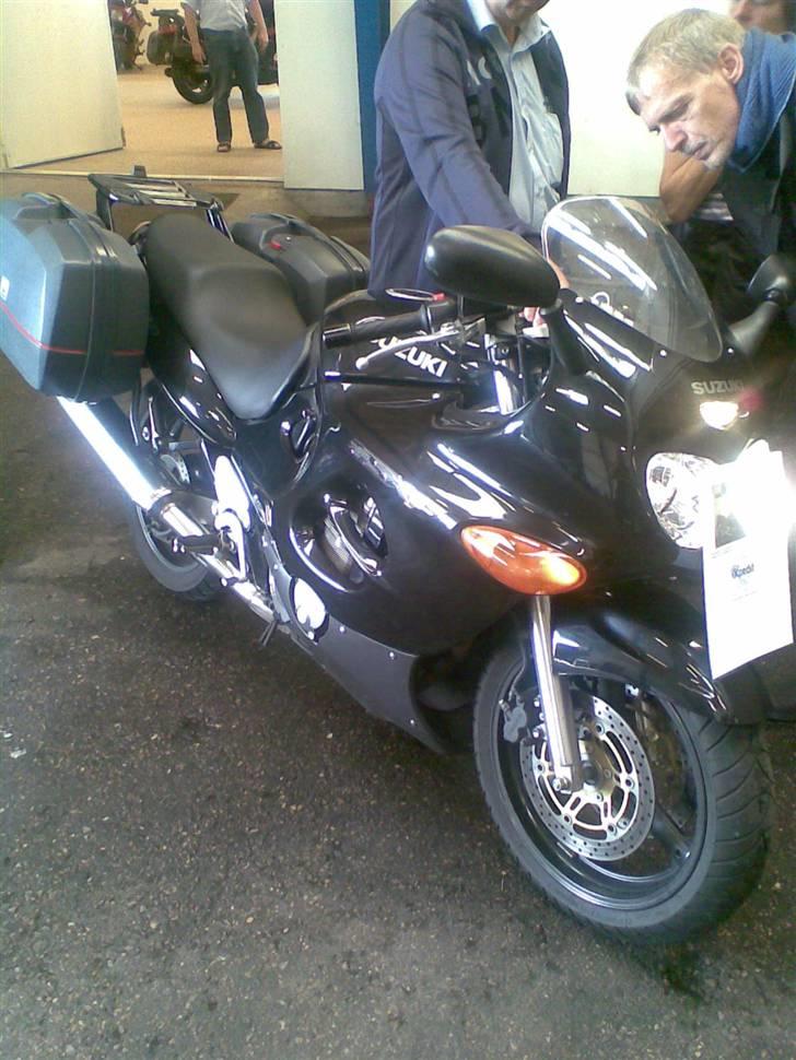 Suzuki GSX 750 F  - Taget på købsdagen med mobillos billede 9