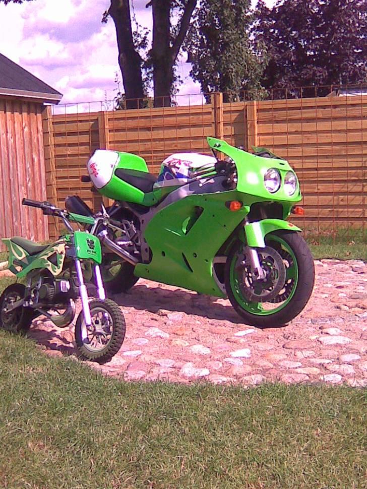 Kawasaki zxr750 l billede 3