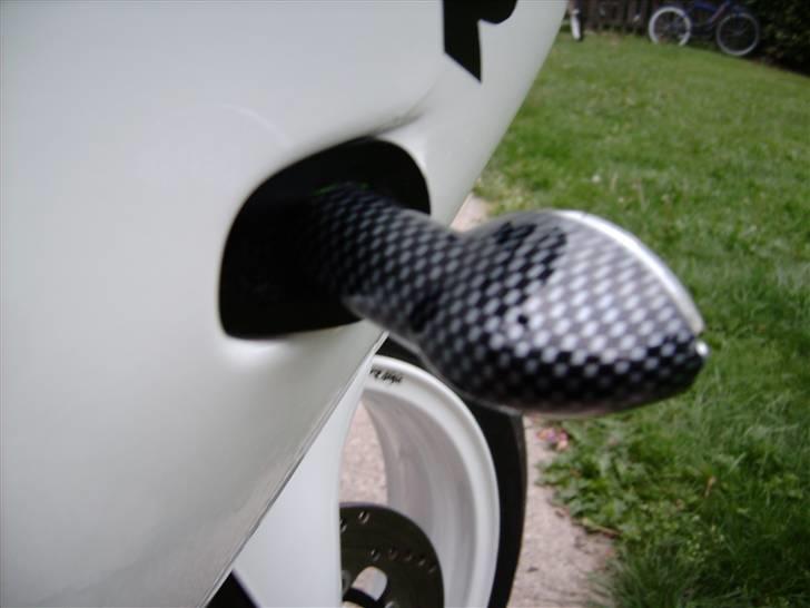 Kawasaki ZX9R billede 2