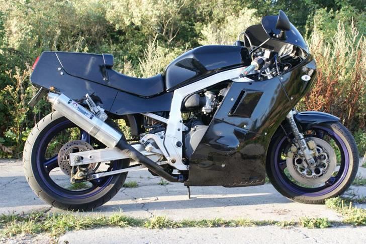 Suzuki GSX-R1100 (solgt) billede 1