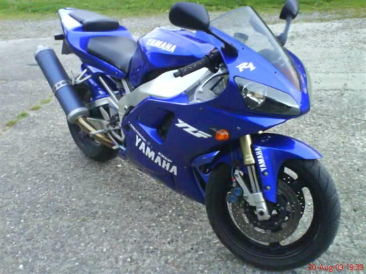 Yamaha R1 Solgt billede 1