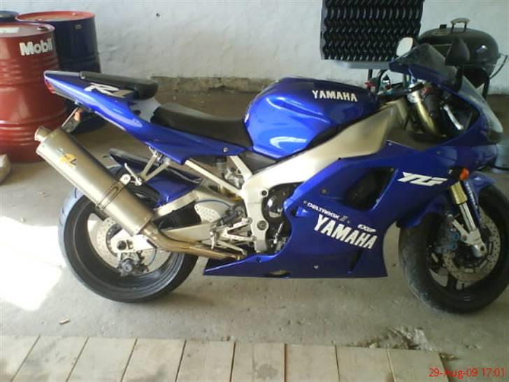 Yamaha R1 Solgt billede 2