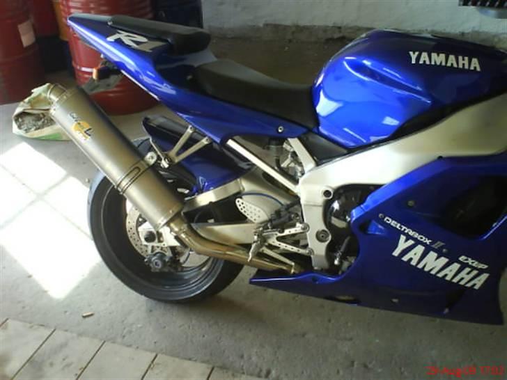 Yamaha R1 Solgt billede 7