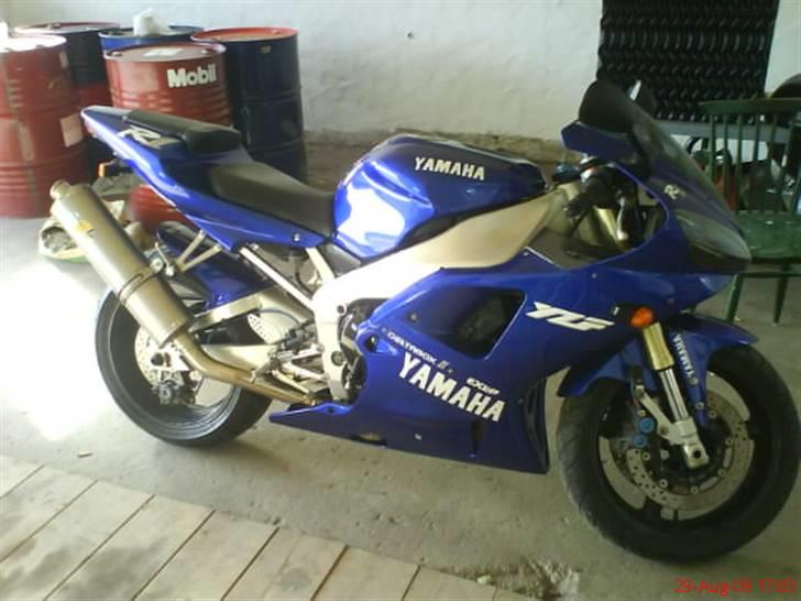 Yamaha R1 Solgt billede 9