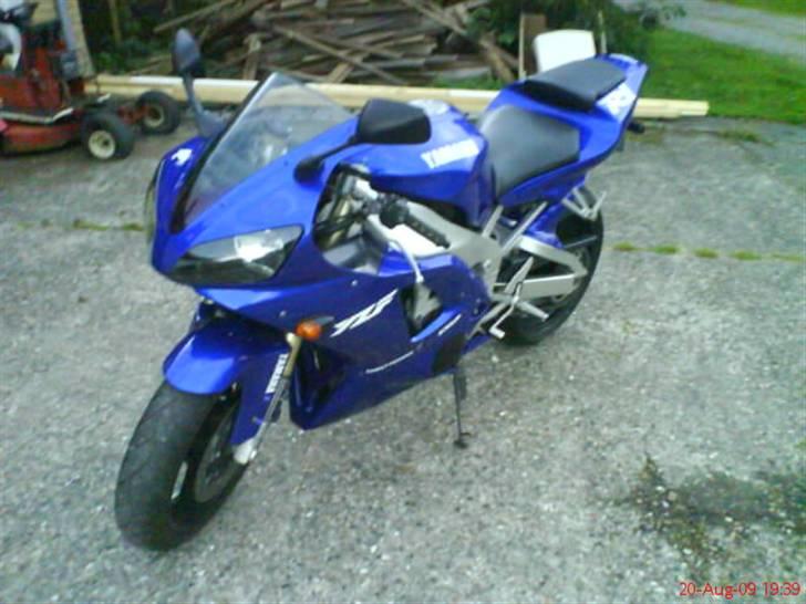 Yamaha R1 Solgt billede 11