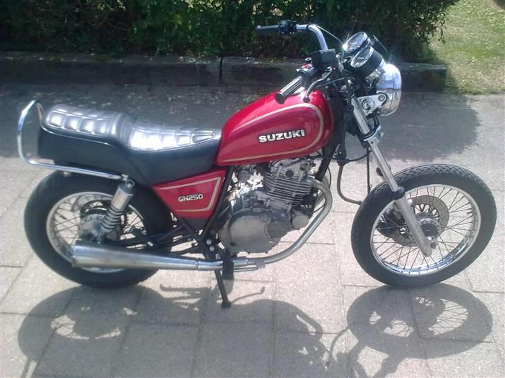 Suzuki GN 250 (Solgt) billede 13