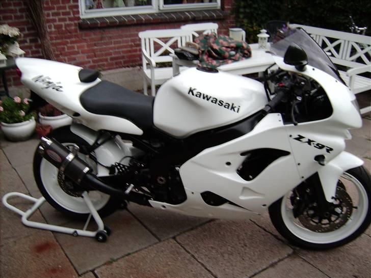 Kawasaki ZX9R billede 12