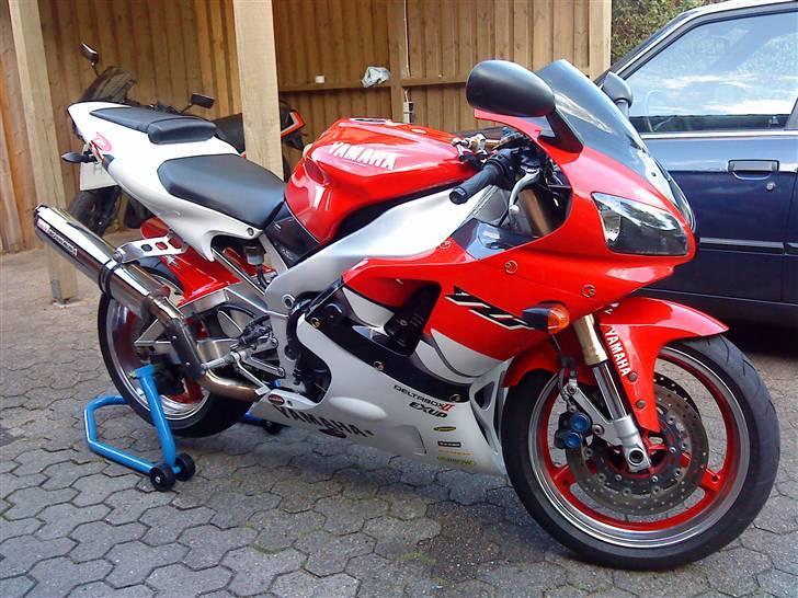 Yamaha R1 Solgt billede 3