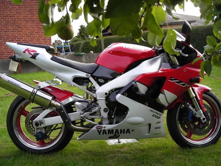 Yamaha R1 Solgt billede 13