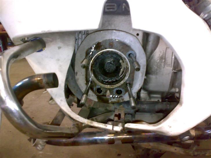 BMW R65 - Adskilt top og cylinder billede 5