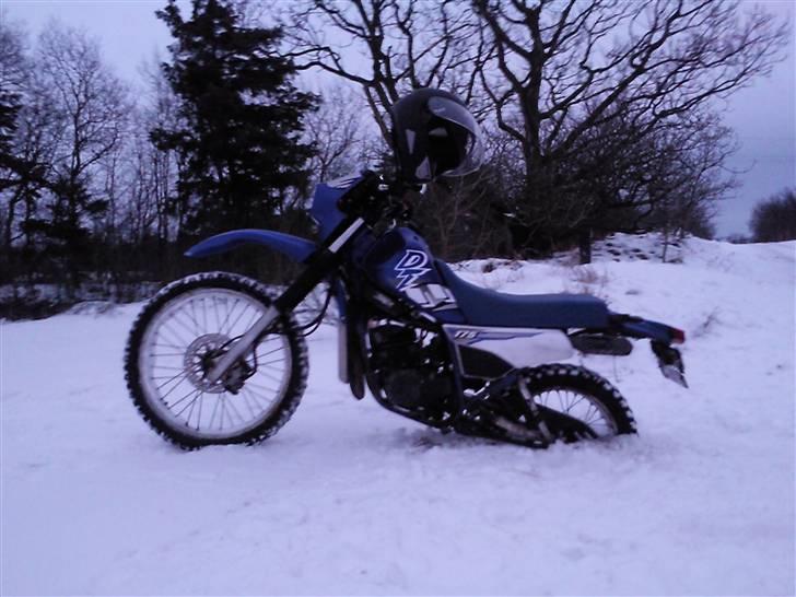 Yamaha DT 175 - Det hører til sjældenhederne at man kører fast, men her lykkedes det mig alligevel. billede 2