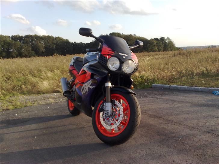Honda cbr 900 RR billede 3